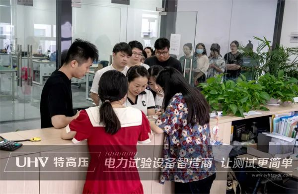 濃濃端午情,粽香暖人心 | 武漢特高壓為職工發(fā)放端午福利(圖10) 濃濃端午情,粽香暖人心 | 武漢特高壓為職工發(fā)放端午福利(圖10)